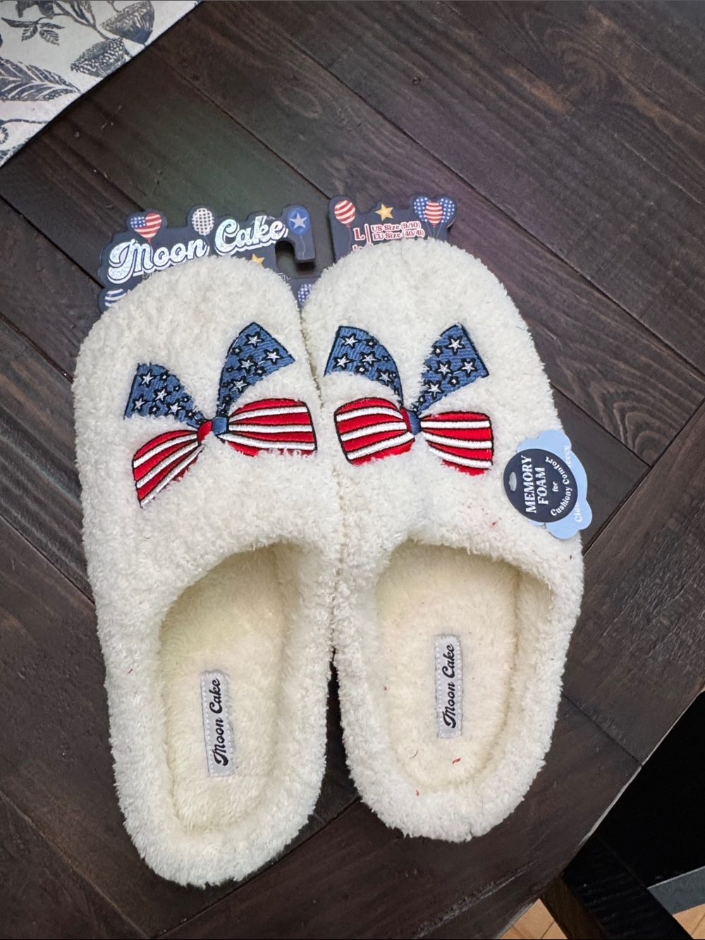 Women's Cream Memory Foam Slippers with Patriotic Bow